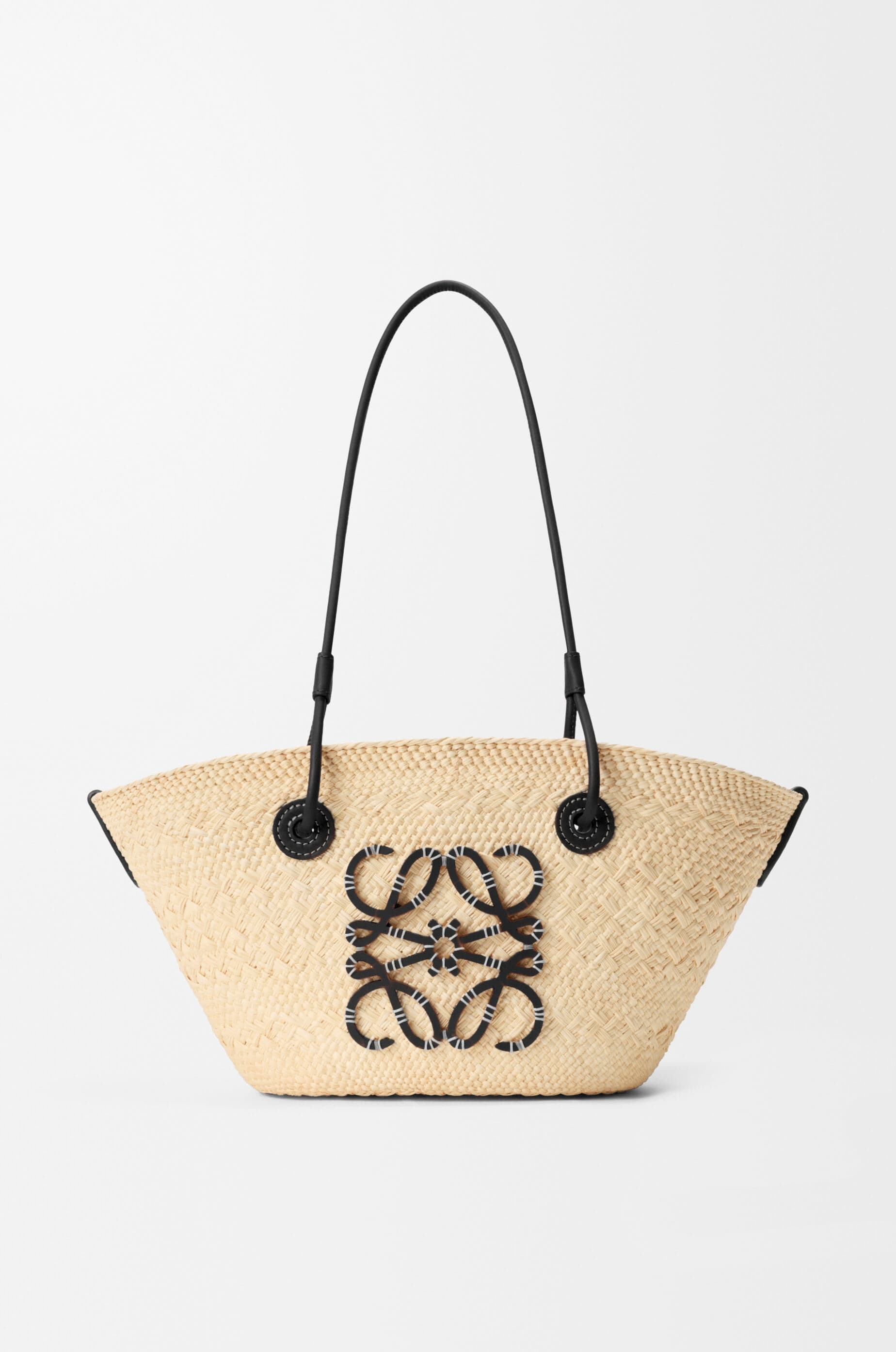 Small Anagram basket bag in iraca palm and calfskin — AABKP65X03-2165
