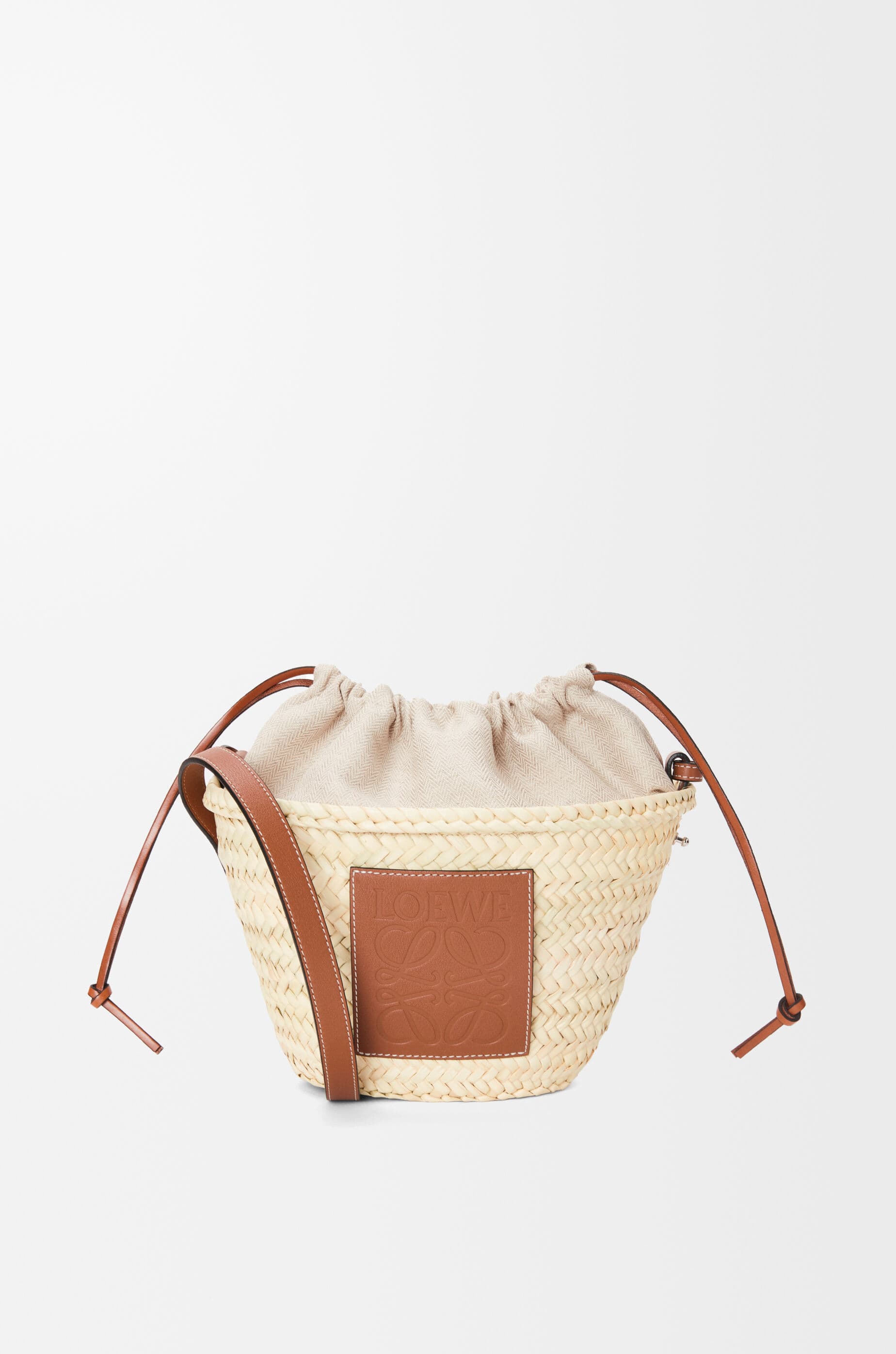 Drawstring bucket in palm leaf and calfskin — A223222X01-2435