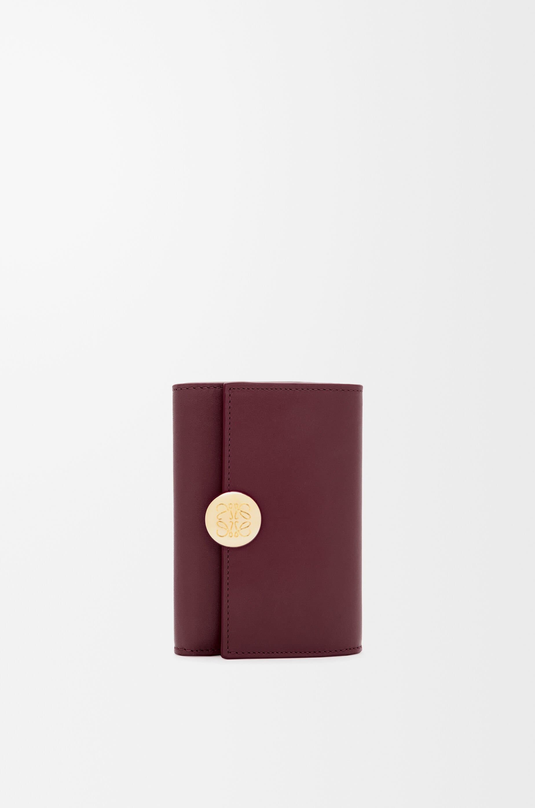 Pebble small vertical wallet in shiny nappa calfskin — CANBS33X01-7110