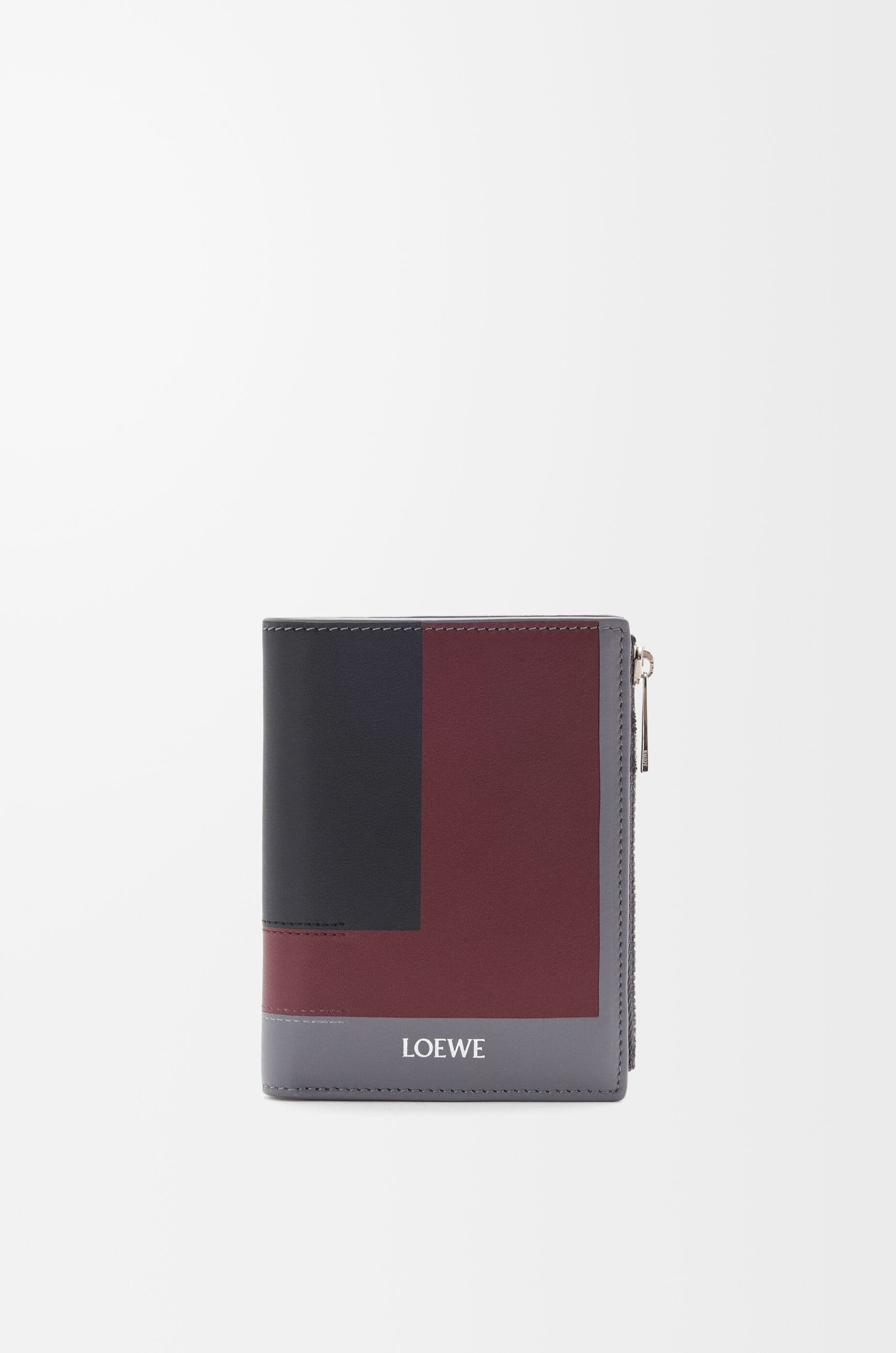 Slim compact wallet in nappa calfskin — C643W73X08-0145