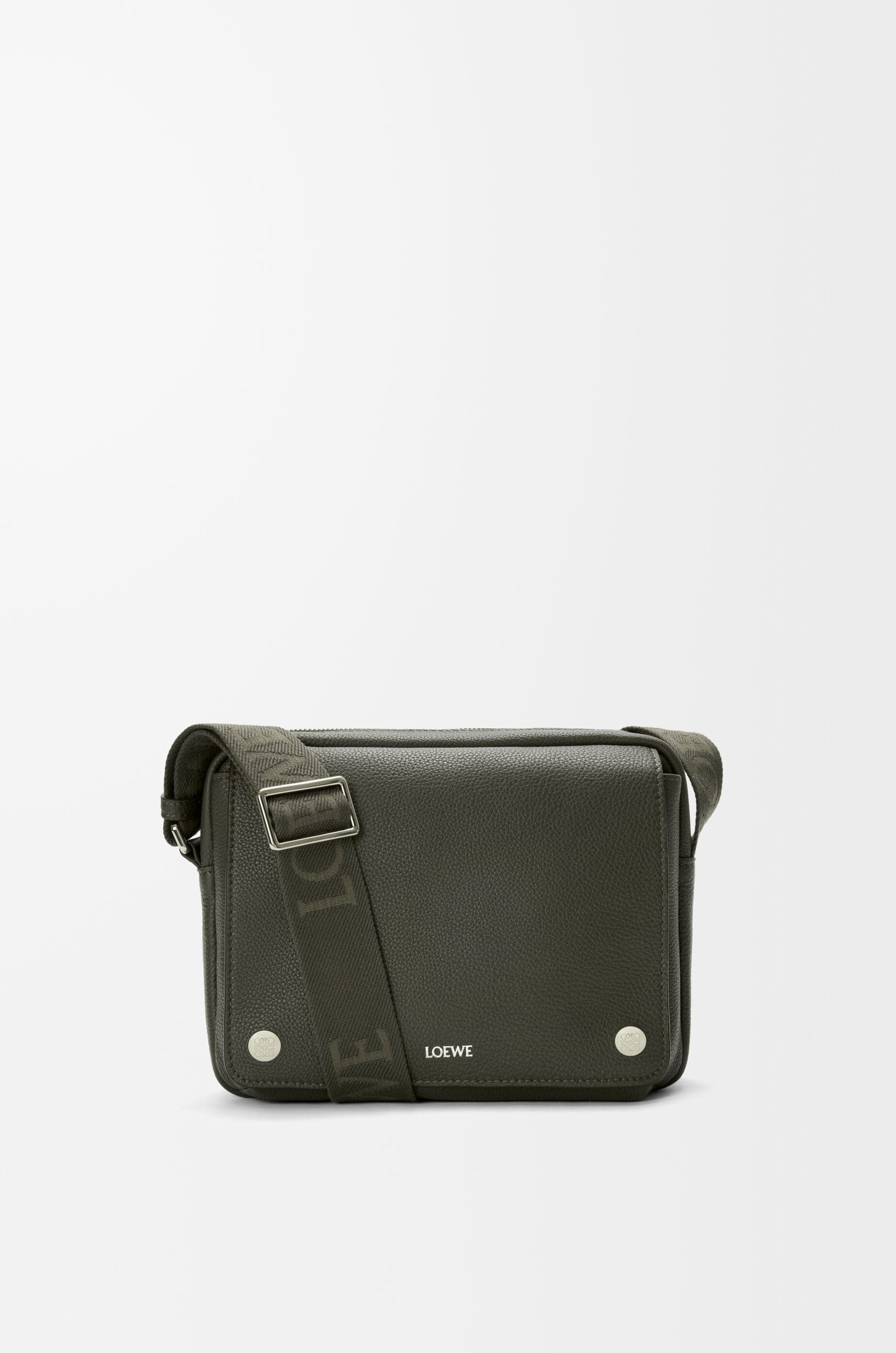Medium Pebble messenger bag in supple grained calfskin — BANBA73X04-3969