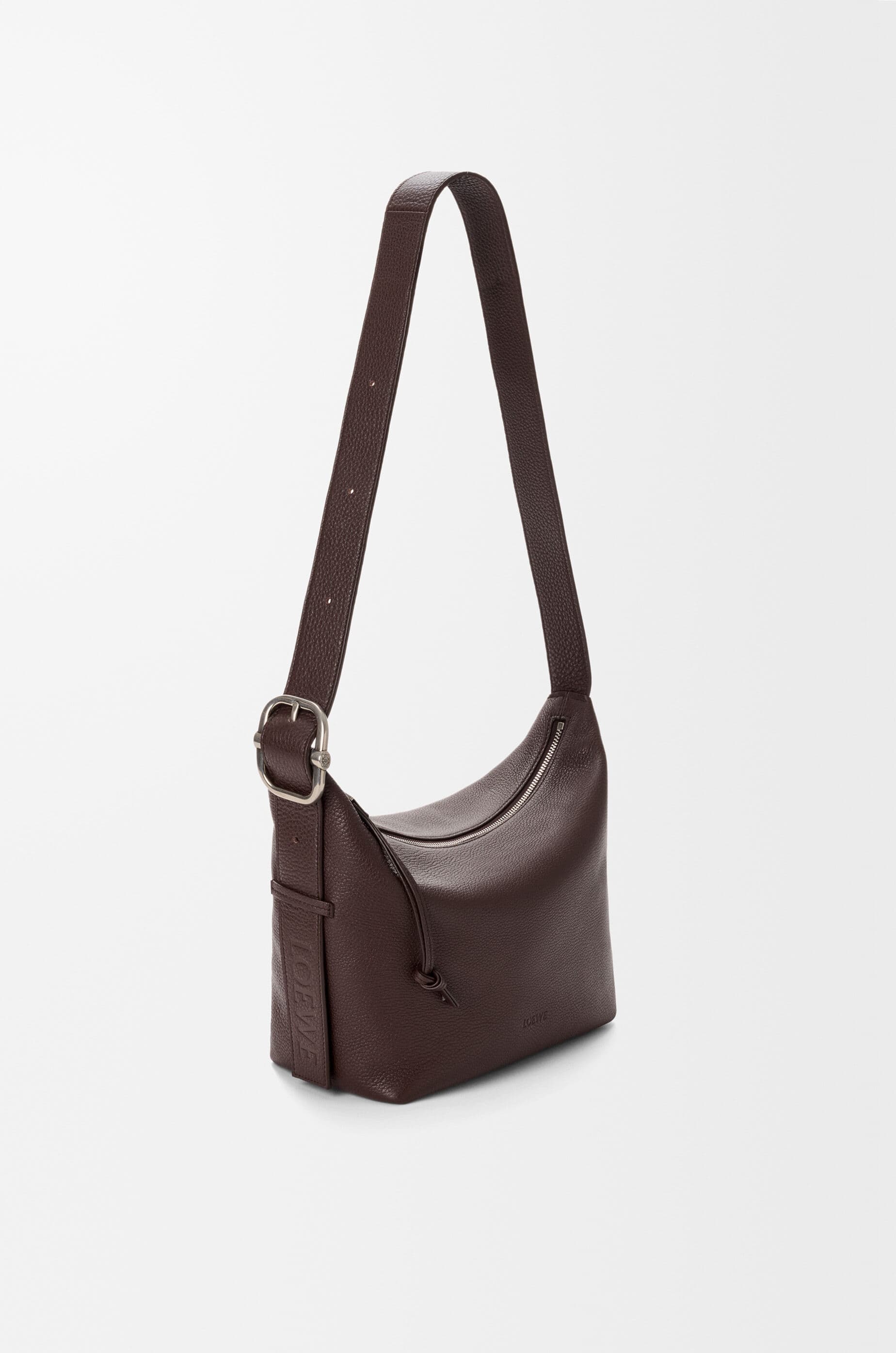 Medium Loop hobo in supple grained calfskin — BB22CMDX08-3606