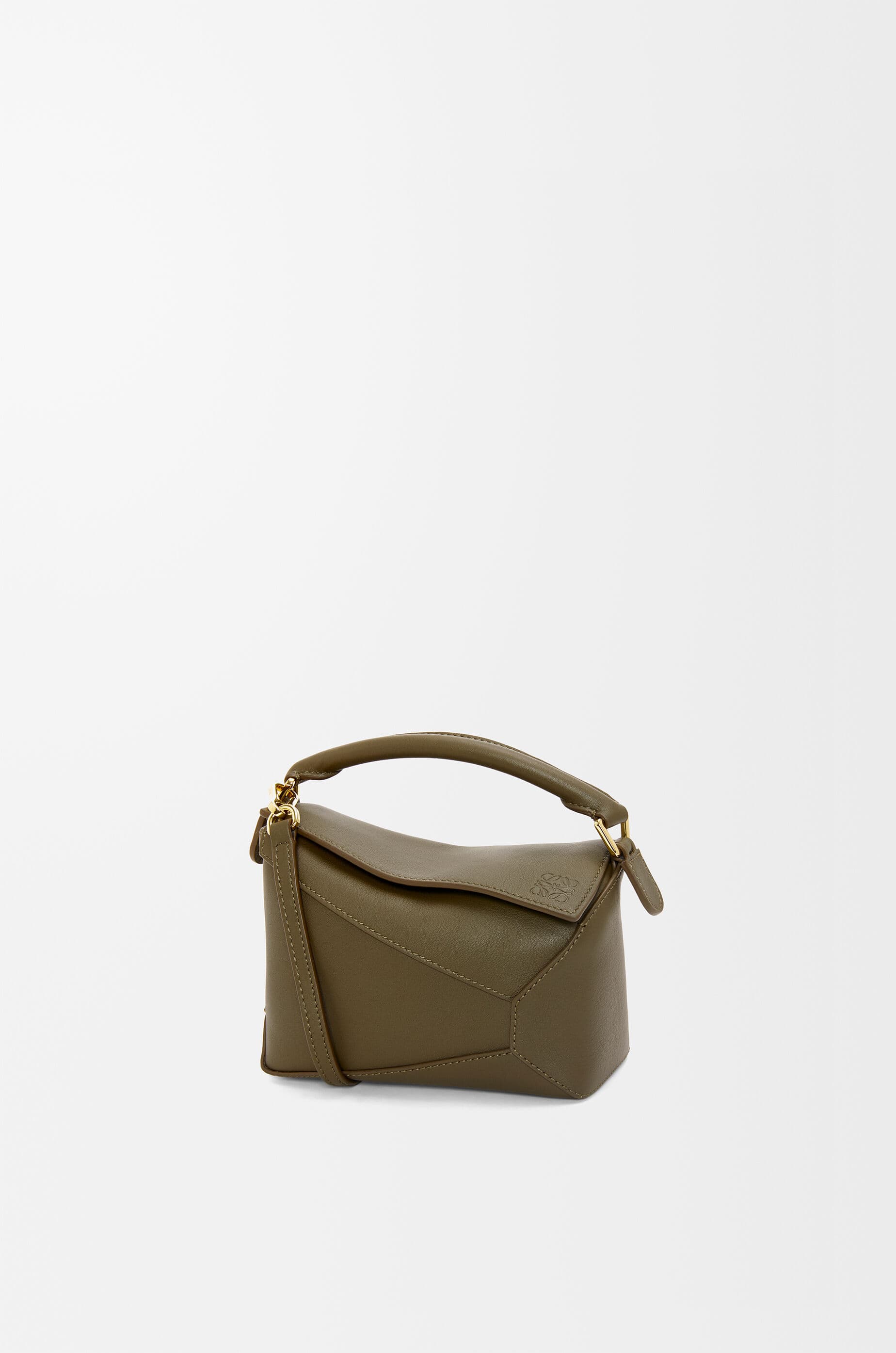 Mini Puzzle Edge bag in classic calfskin — A510P88X26-3969