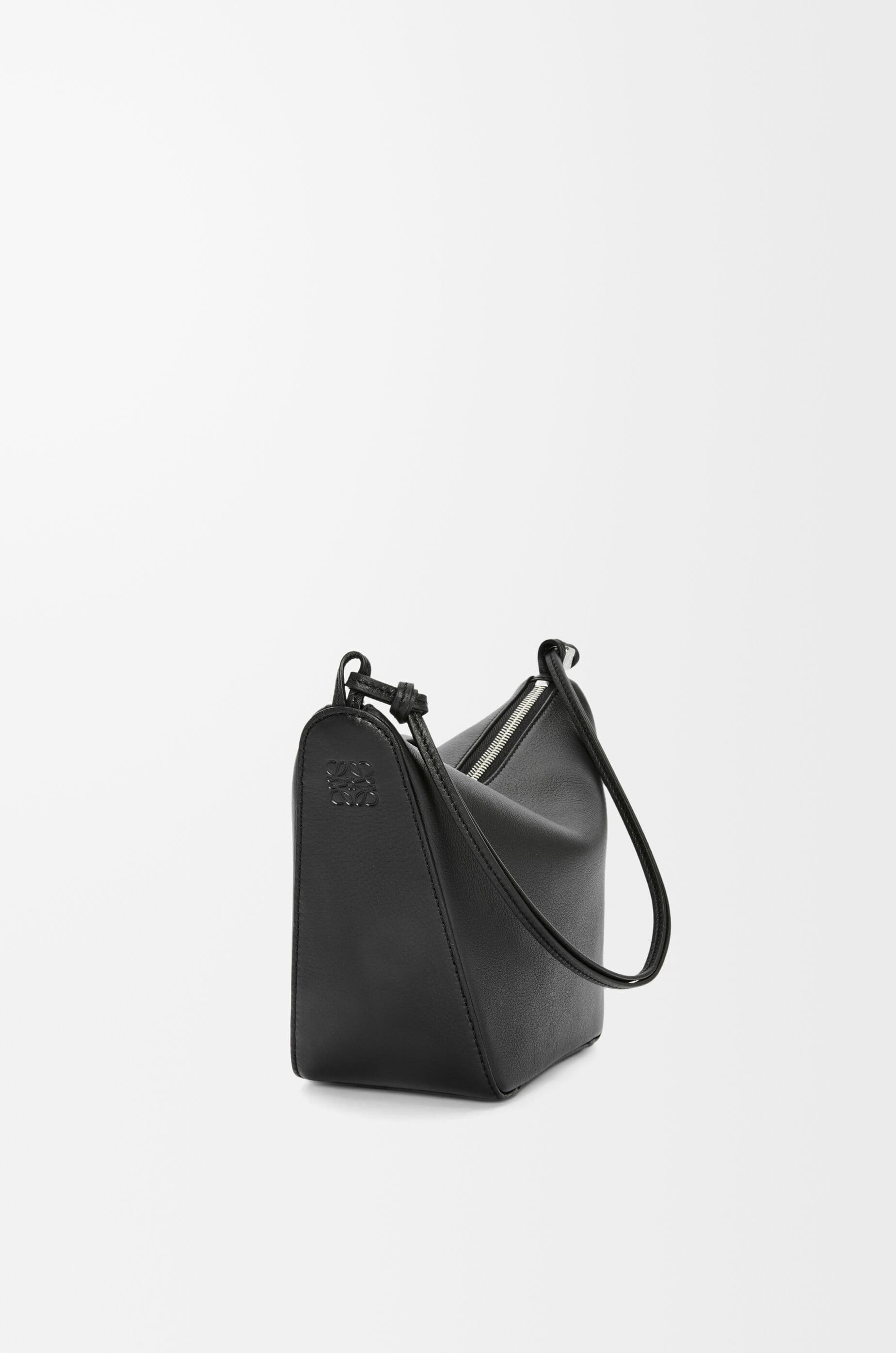 Mini Hammock hobo in classic calfskin — A538G13X01-1100