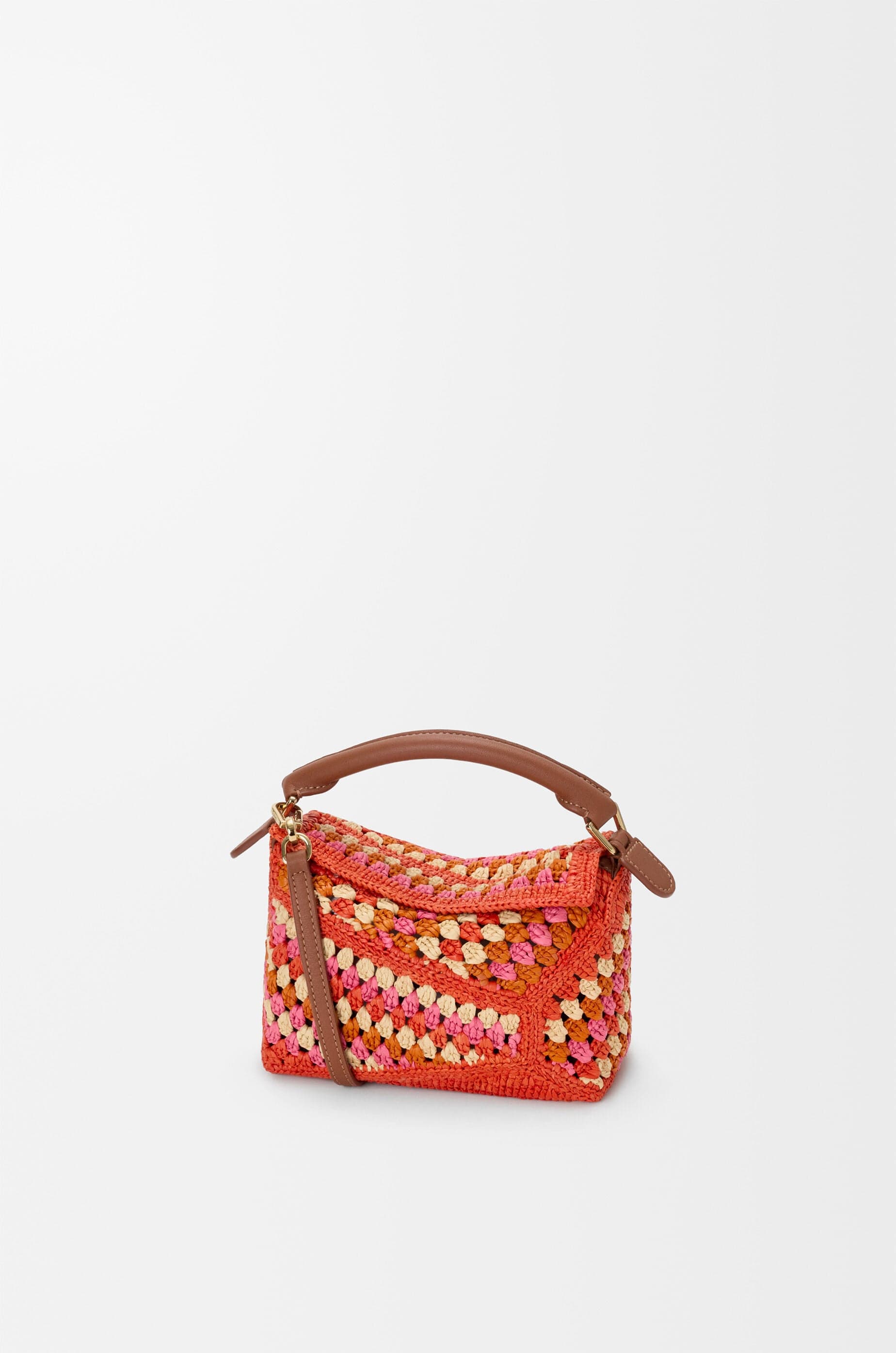 Mini Puzzle Edge bag in raffia and calfskin — A510P88X61-0520