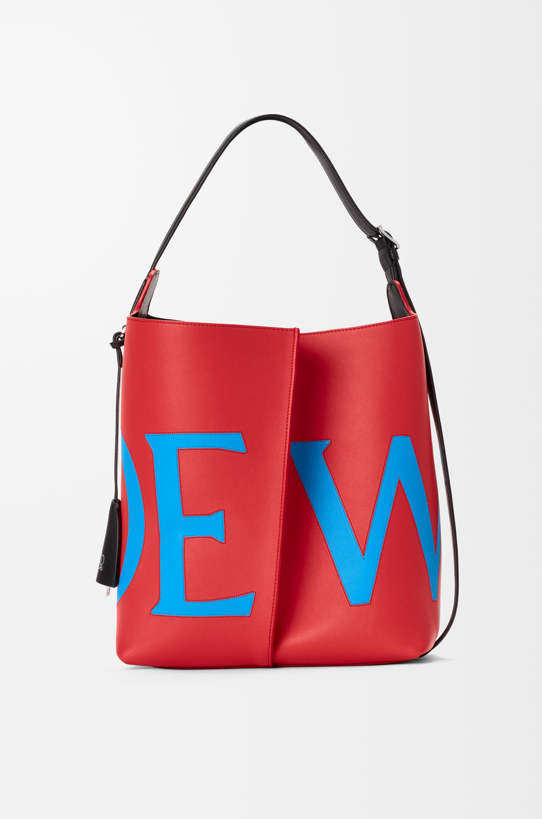 Large Bilbao bucket Oversized Logo in smooth calfskin — AWRASHLX04-7105
