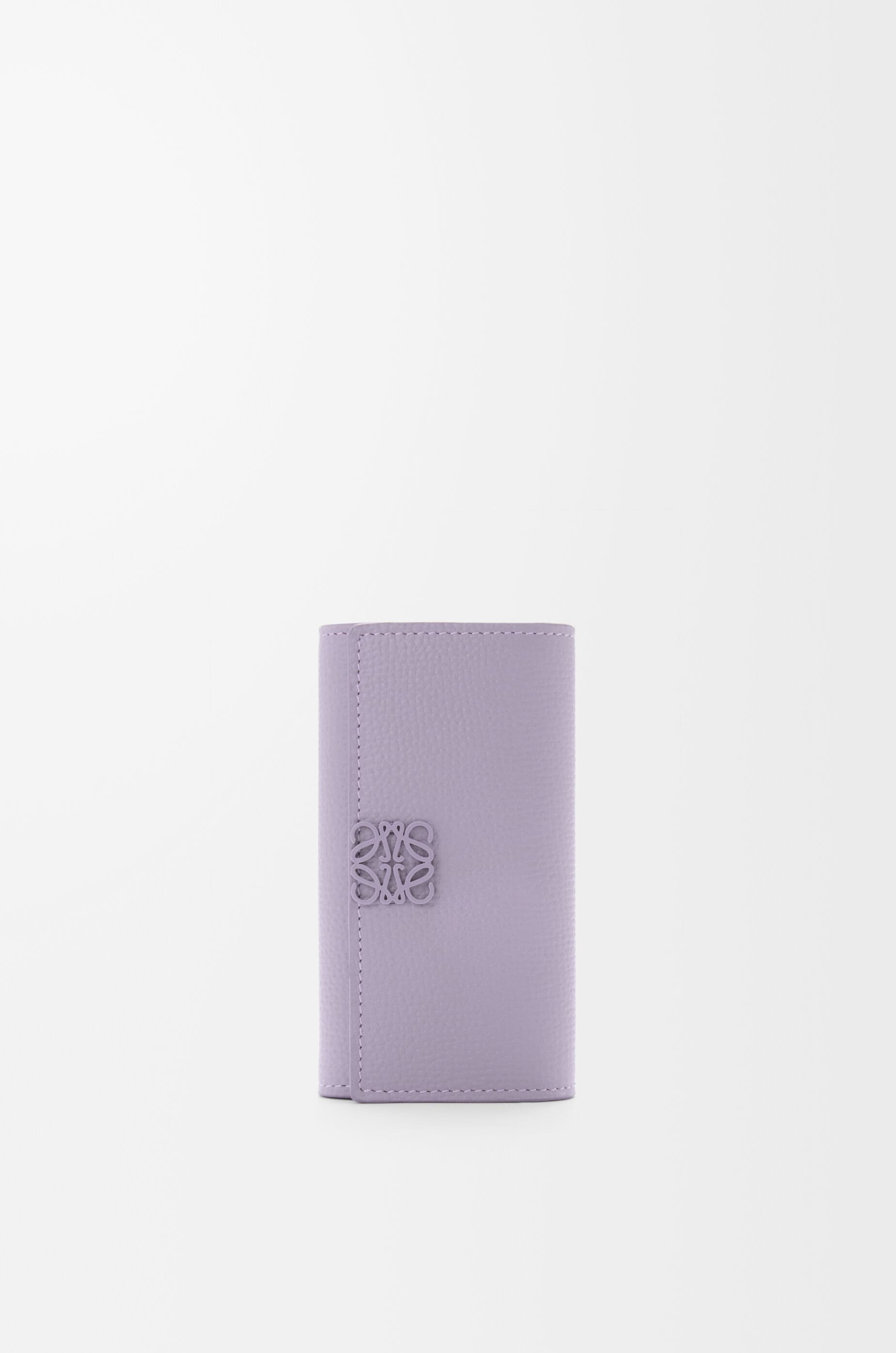 Anagram key case in pebble grained calfskin — C821K92X05-5678