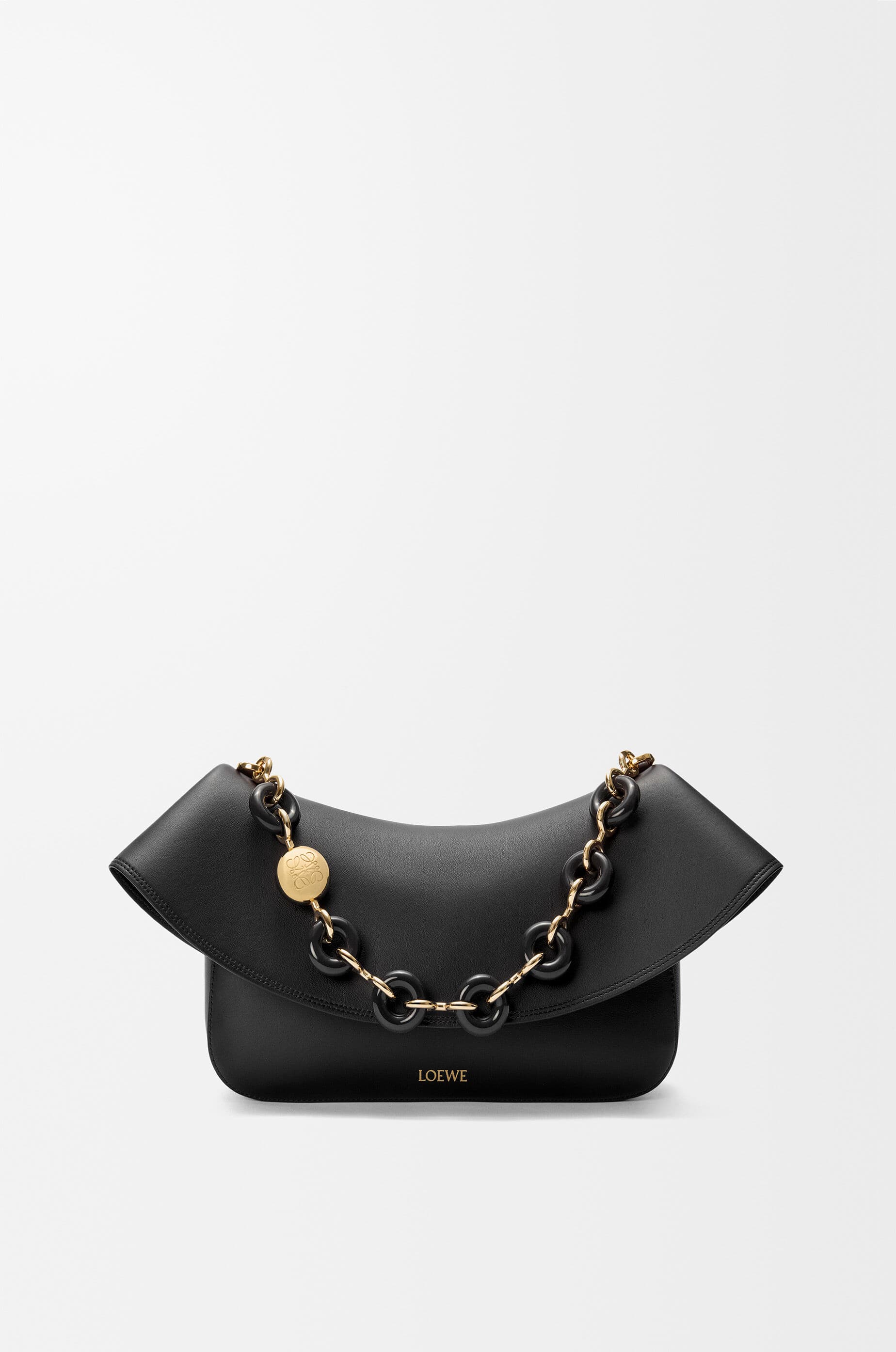Medium Ola bag in smooth calfskin — AP22P22X07-1100