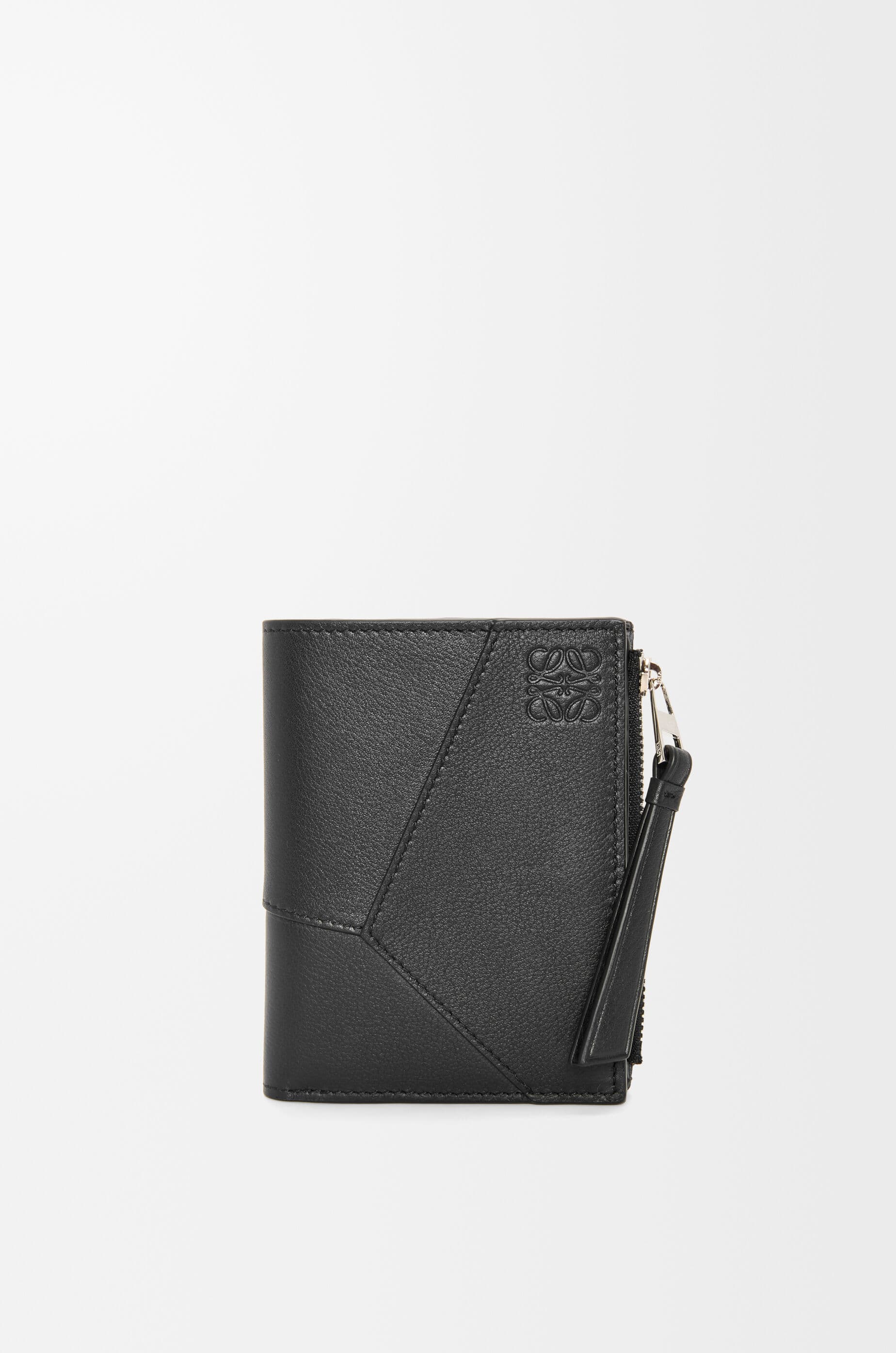 Puzzle slim compact wallet in classic calfskin — C510W73X08-1100