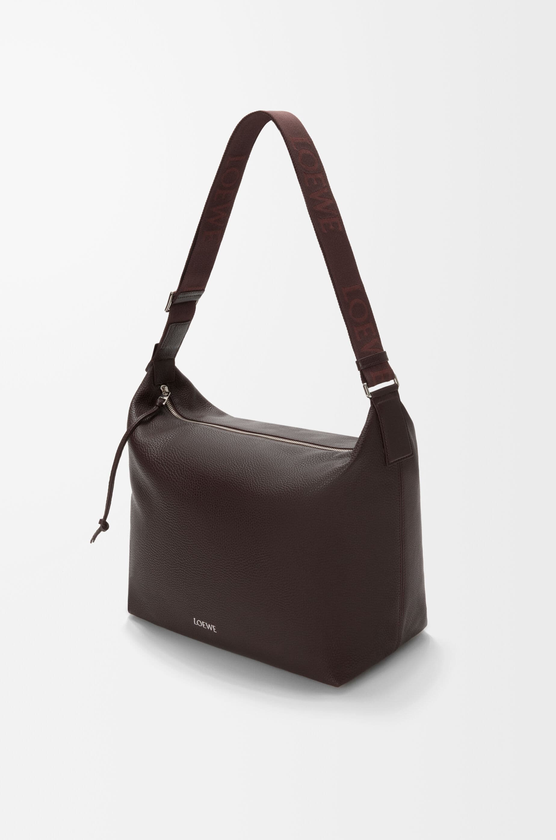 Cubi crossbody bag in supple grained calfskin — B906K70X22-3468