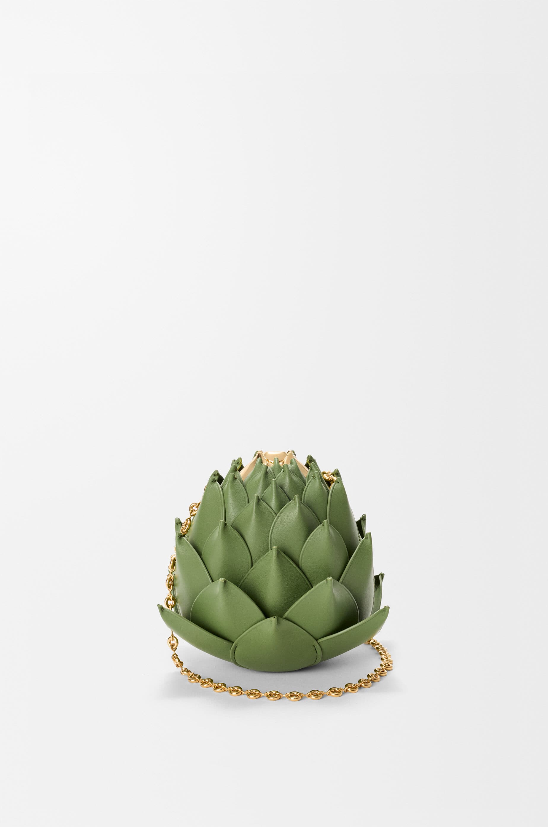 Artichoke clutch in nappa lambskin — A000ATCX01-4260