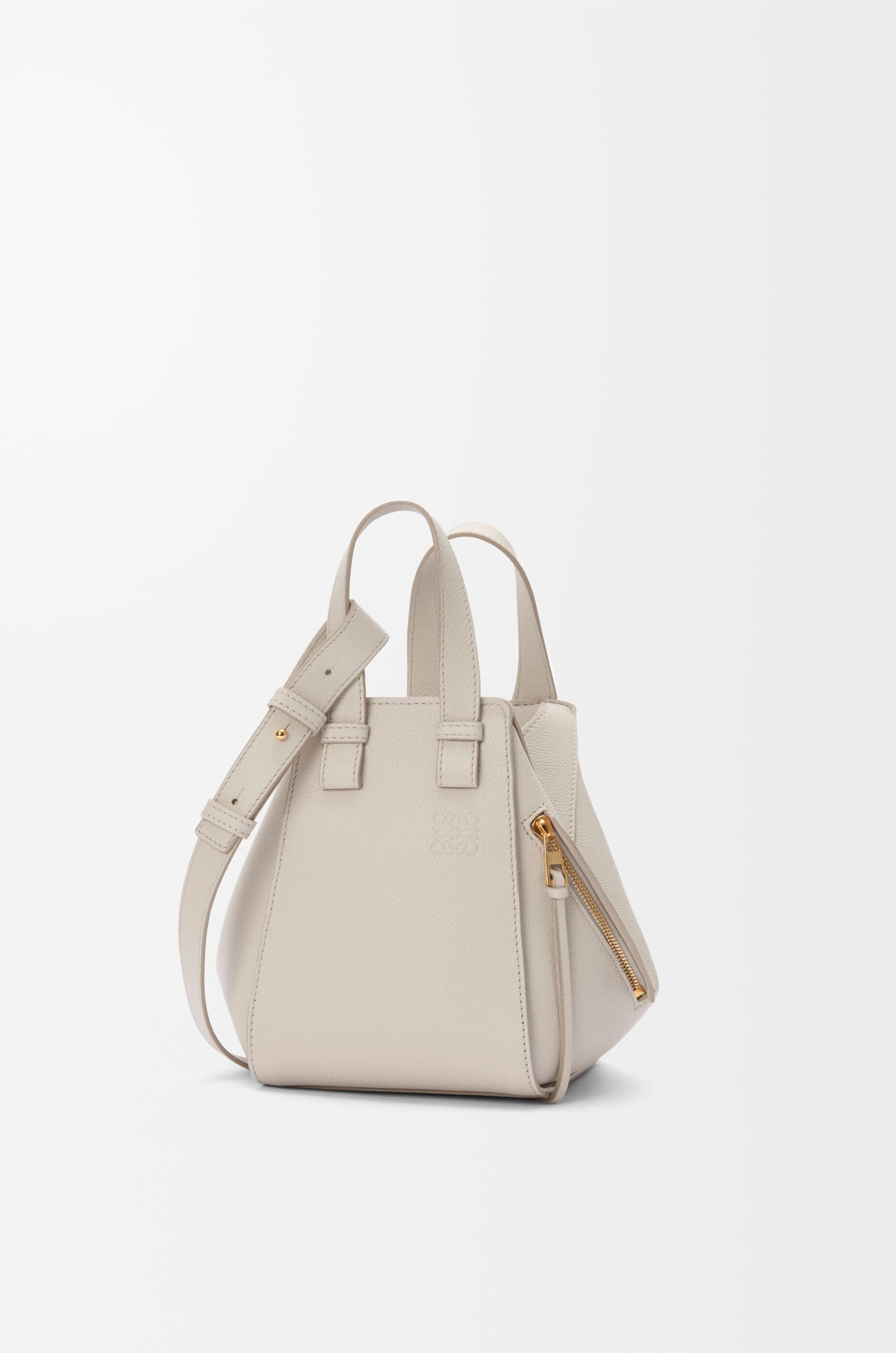 Compact Hammock bag in soft grained calfskin — A538H13X23-1769