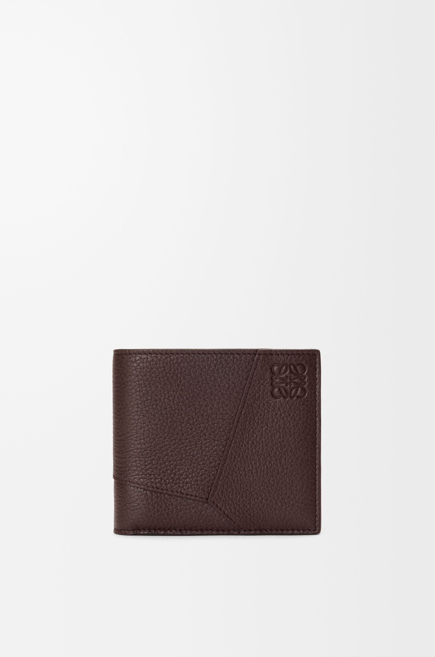 Puzzle bifold wallet in supple grained calfskin — C510302X23-3606