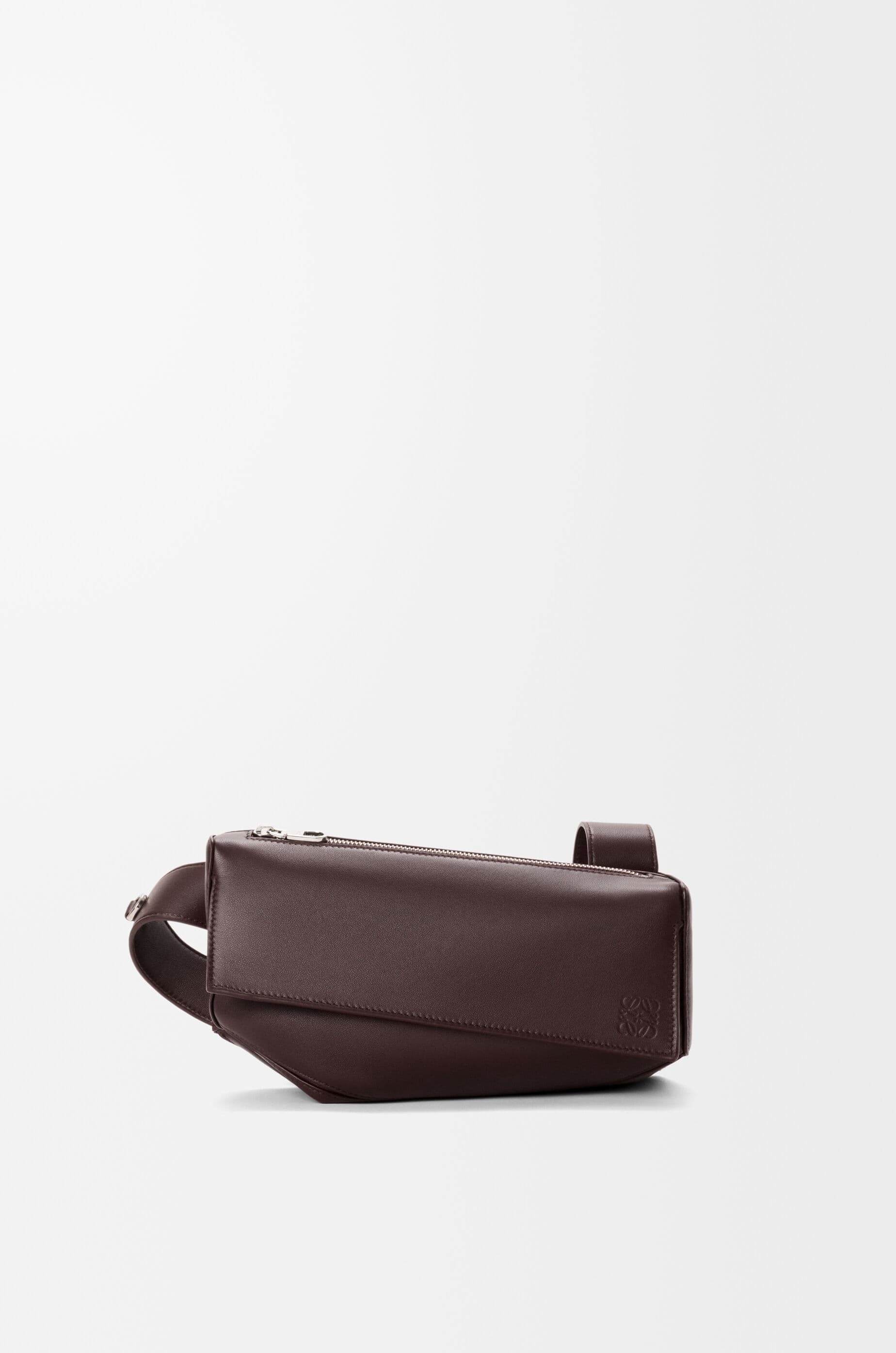 Puzzle Featherlight Sling bag in nappa lambskin — B510PCSX02-0018